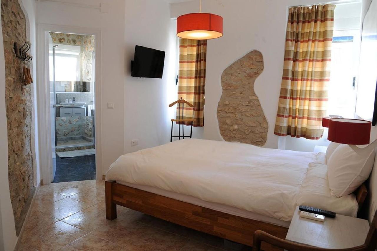 Pension Subirats Perello El Perello  Exterior photo